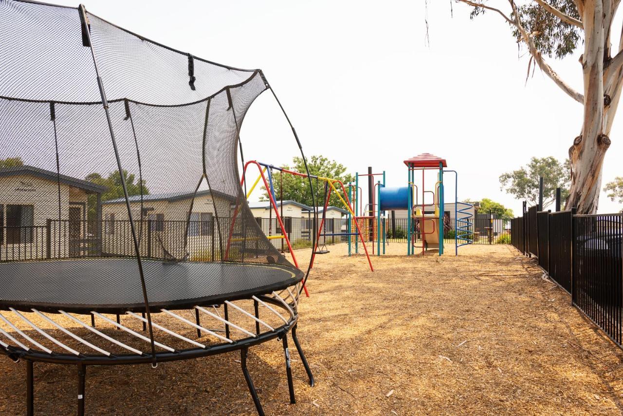 فندق Crestview Tourist Park كوينبيان المظهر الخارجي الصورة